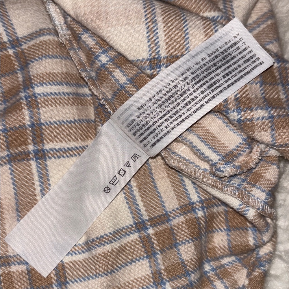 Hollister Women’s Boyfriend Fit Plaid Shacket, Size Medium - Picture 13 of 15